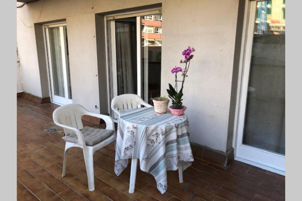 Comode Apartament Al Bell Mig De Gerona Exterior foto